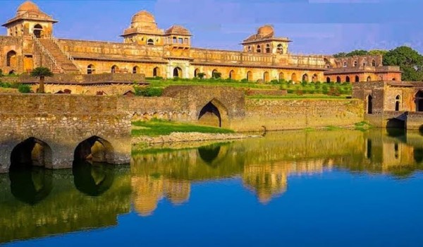 one day trip near indore